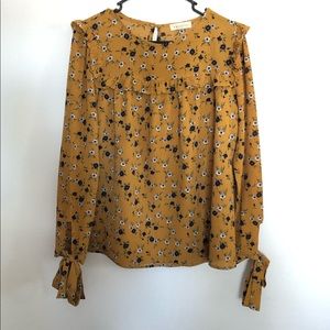 Floral print blouse